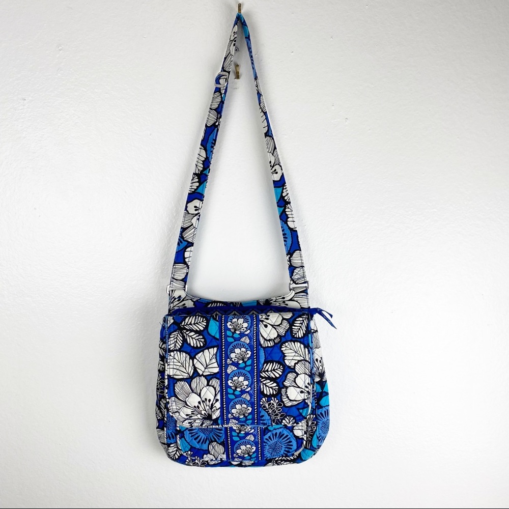 VERA BRADLEY Crossbody Floral Flap Bag Spring Sumer Casual Artsy Boho